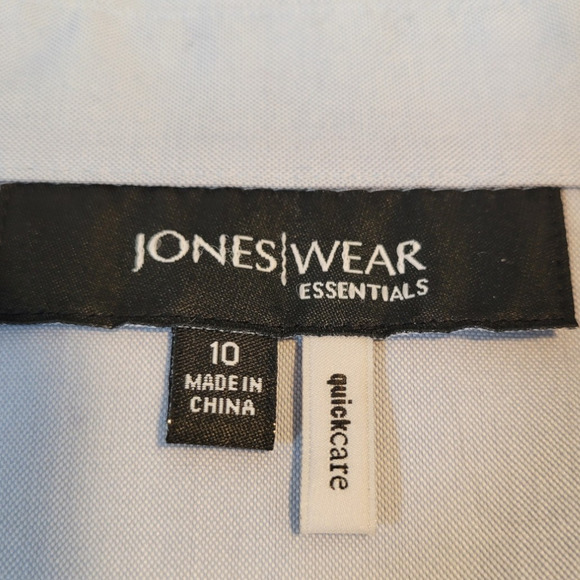 Jones Wear Essentials Quick Care Womens Blue Button Up Blouse Shirt Size 10 - Picture 4 of 10